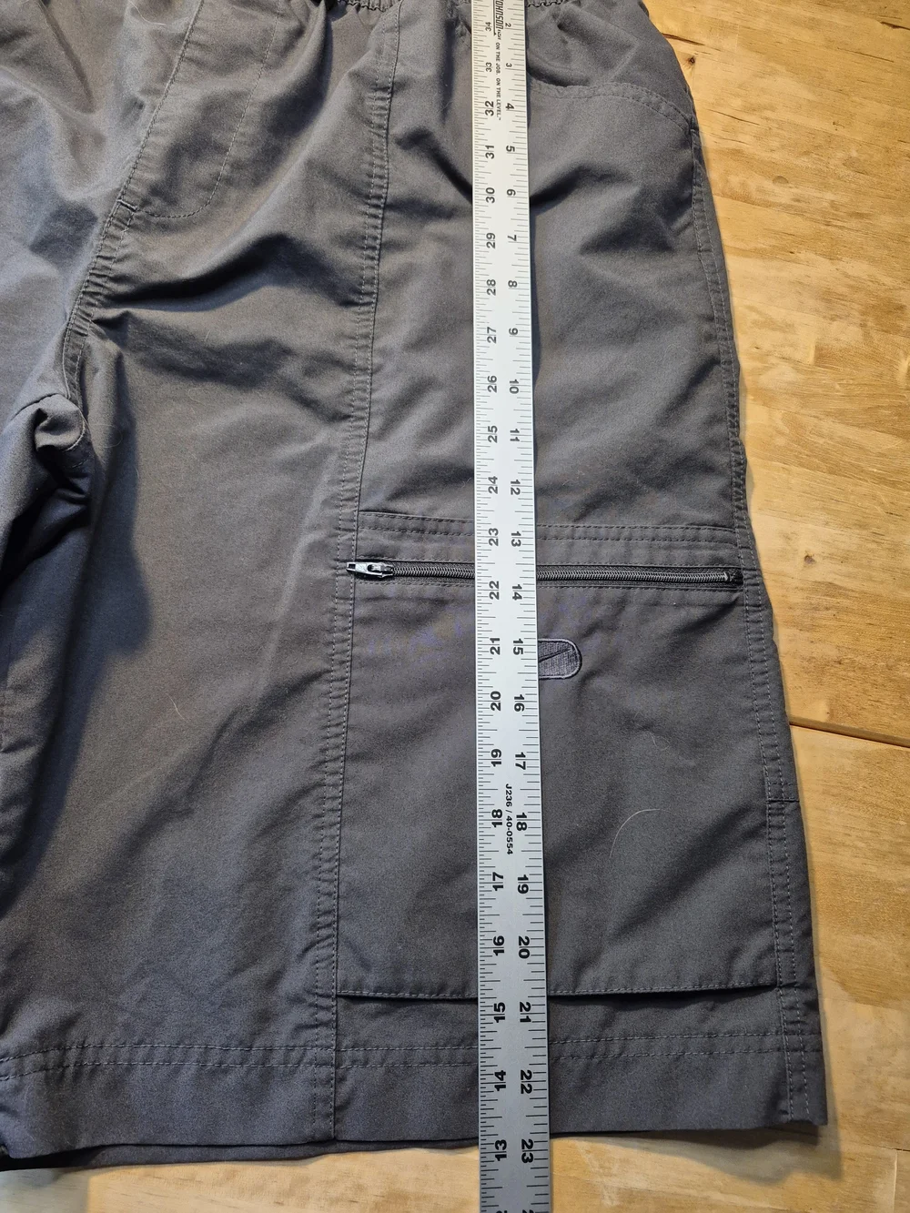 Nike Men's Charcoal Gray Cargo Hybrid Shorts